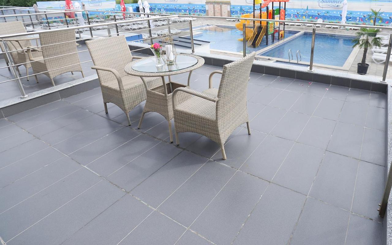 Meliss Events Hotel Craiova Kültér fotó