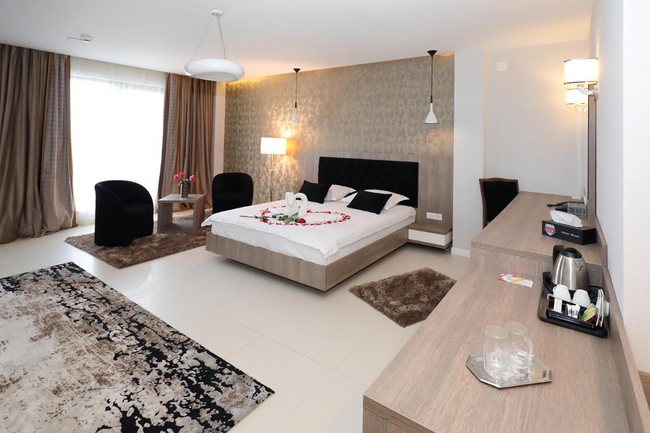 Meliss Events Hotel Craiova Kültér fotó