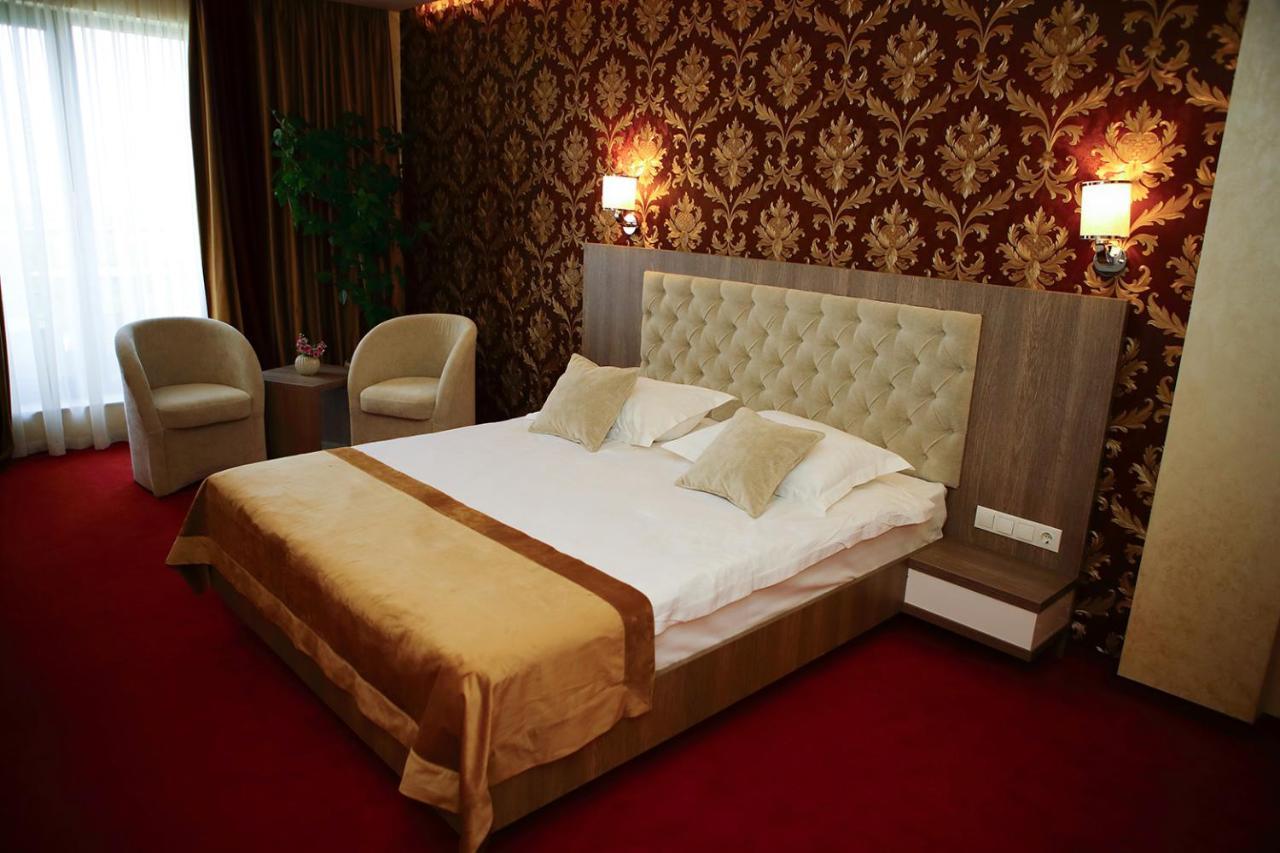 Meliss Events Hotel Craiova Kültér fotó