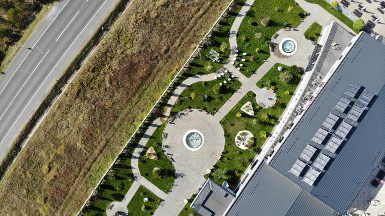 Meliss Events Hotel Craiova Kültér fotó