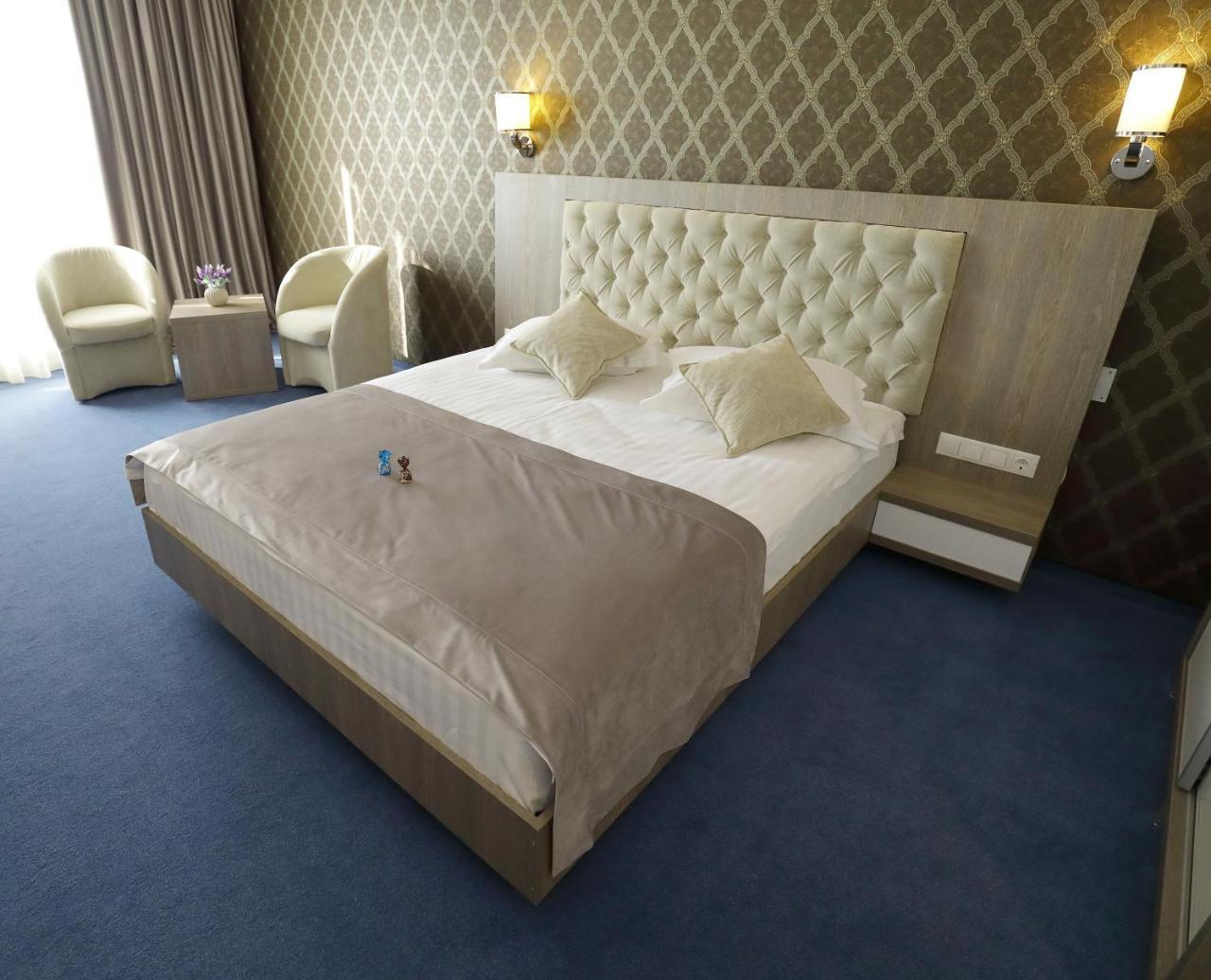 Meliss Events Hotel Craiova Kültér fotó
