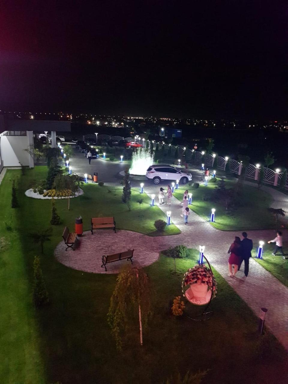 Meliss Events Hotel Craiova Kültér fotó