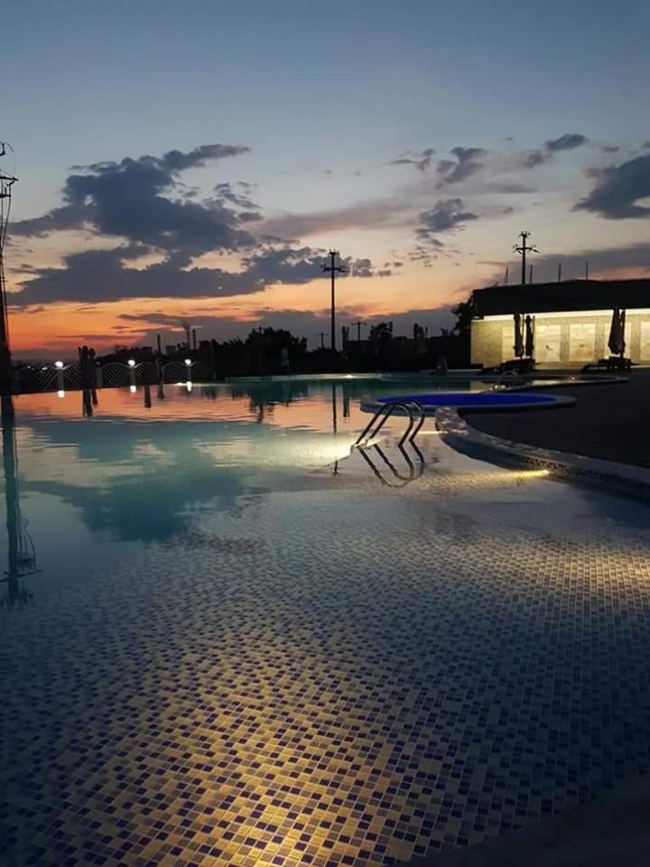 Meliss Events Hotel Craiova Kültér fotó